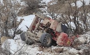 Devrilen İş Makinesinin Operatörü Öldü