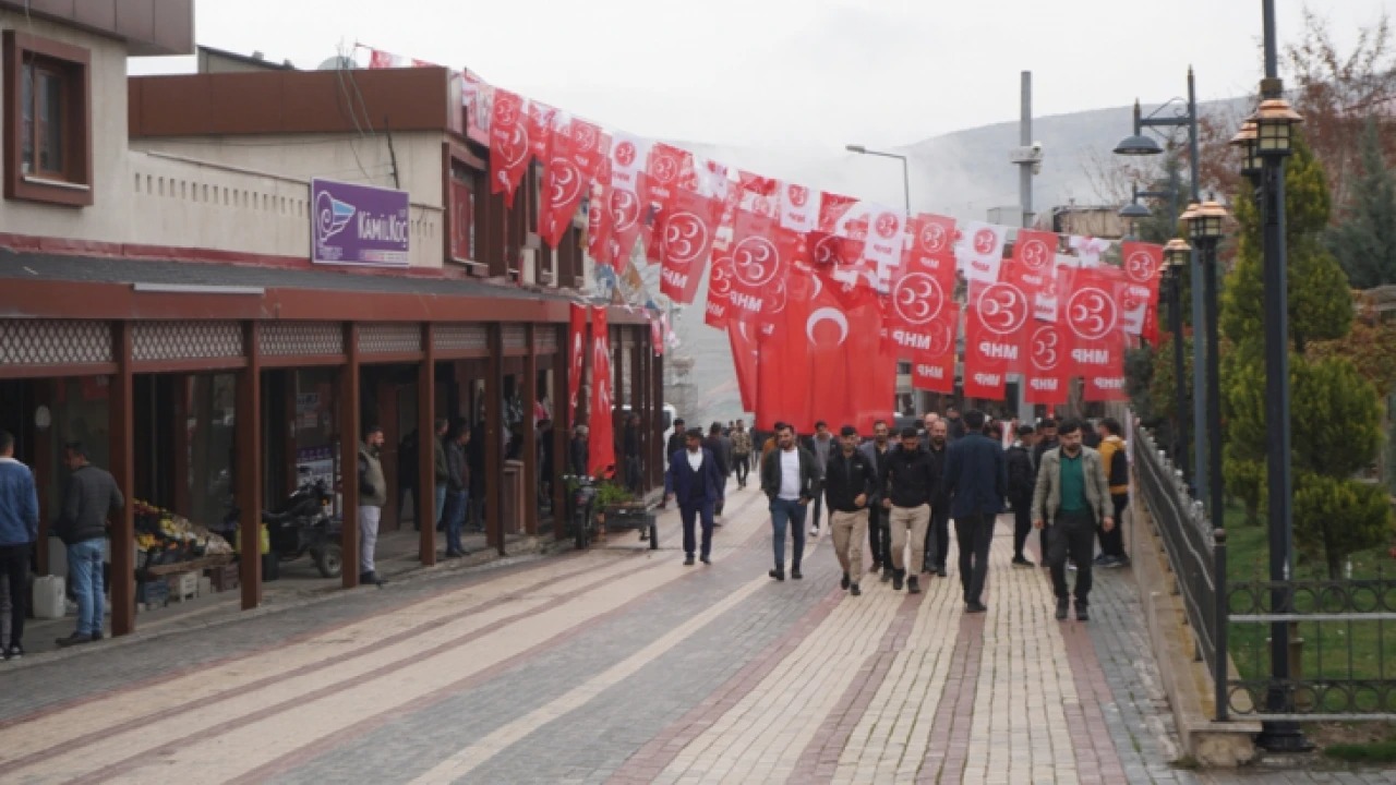 MHP Eruh İlçe Binası Törenle Açıldı