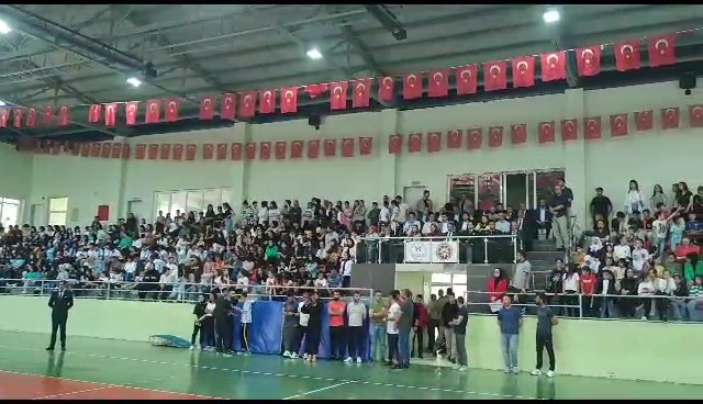 19 Mayıs Atatürk’ü Anma, Gençlik ve Spor Bayramı Kurtalan’da Coşkuyla Kutlandı