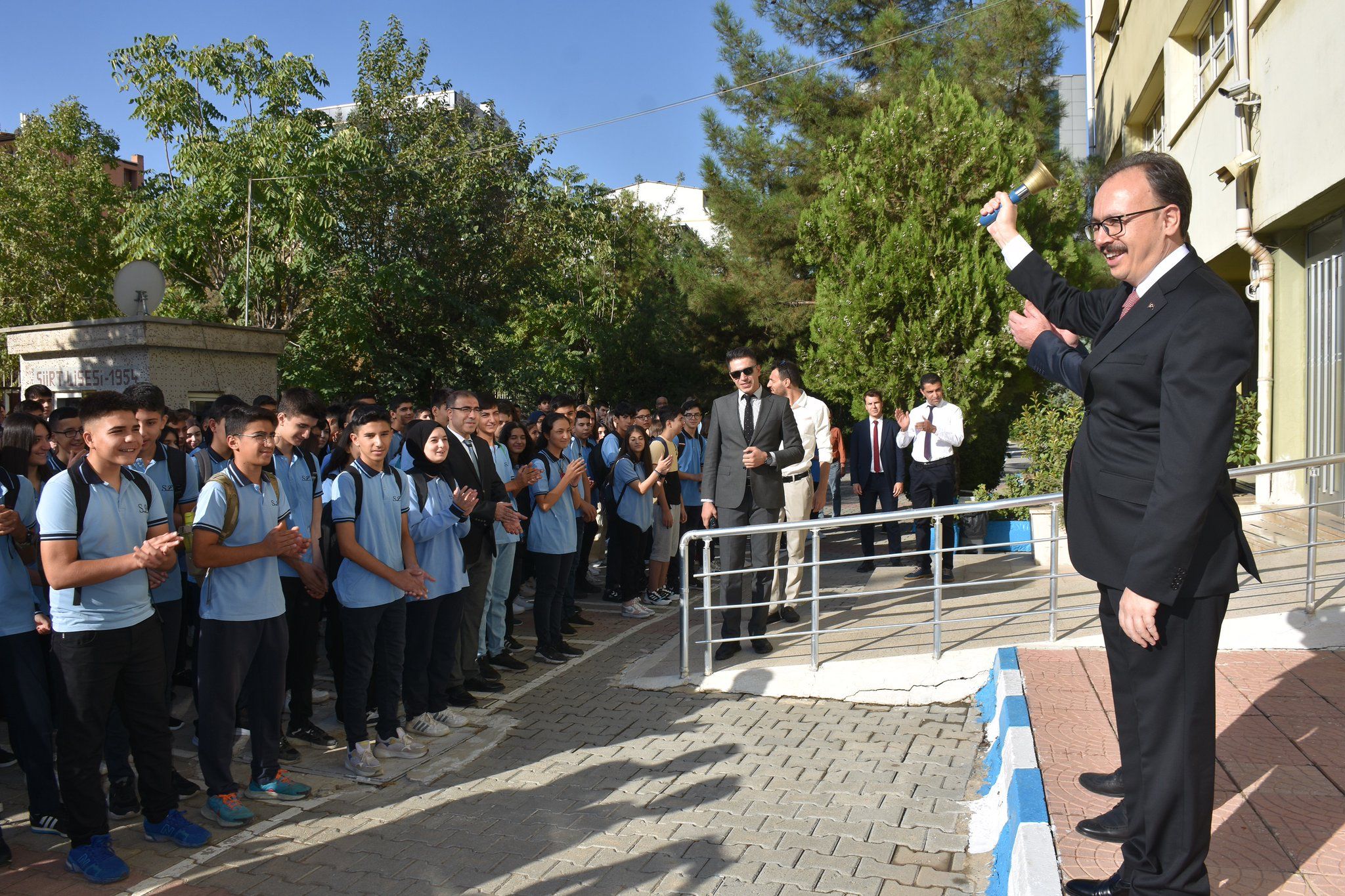 ‘Siirt’te 89 bin 247 öğrenci ders başı yaptı!’