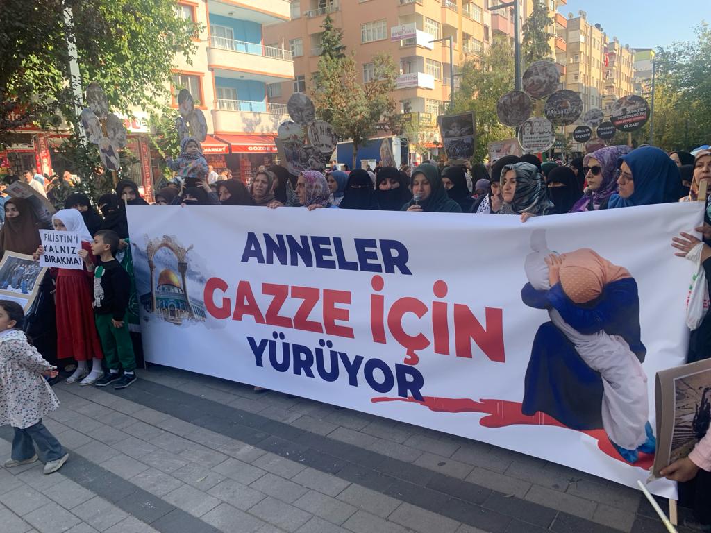 Siirtli Kadınlar Filistin İçin Yürüdü! Anneler Gazze İçin Ağladı!