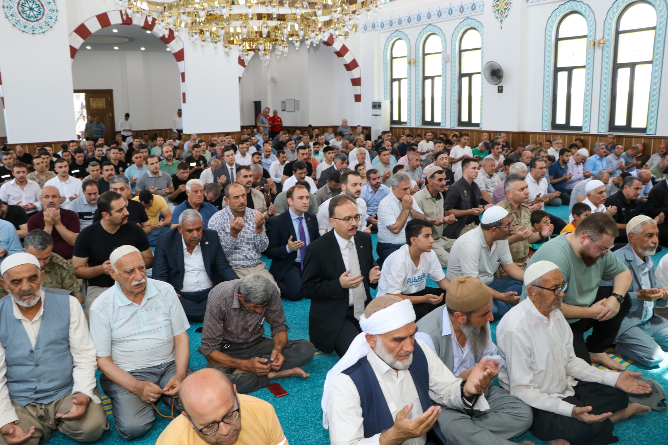 Siirt’te 15 Temmuz Şehitleri İçin Mevlid-İ Şerif  ve Hatim Duası Okundu