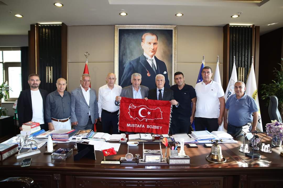 Bursa Siirtliler Derneğinden Bursa Belediye Başkanı Bozbey’e Ziyaret