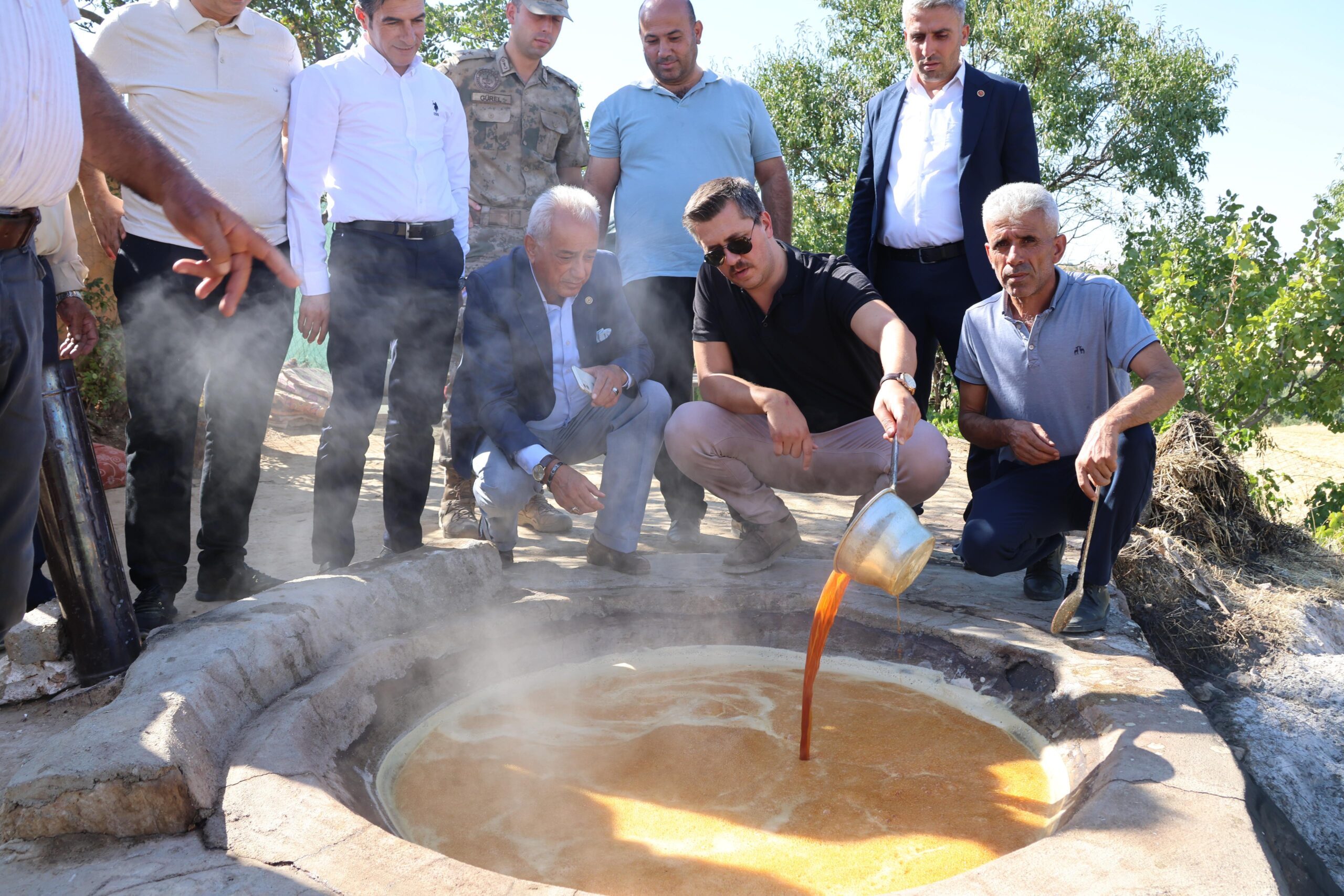 Siirt’te Üzüm Pekmezi Üretimi Başladı