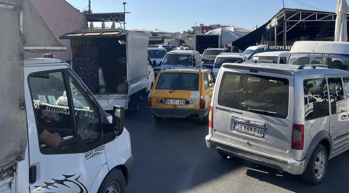 Siirt Yaş Sebze ve Meyve Halinde Yetersizlik Tartışma ve Kavgalara Yol Açıyor