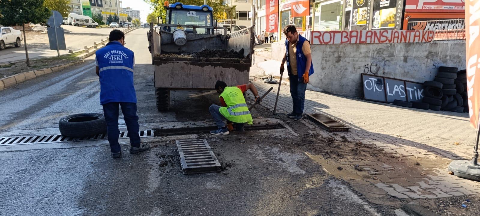 Siirt Belediyesi’nden Kışa Hazırlık: Mazgal ve Kanalizasyon Temizliği Çalışmaları Başladı