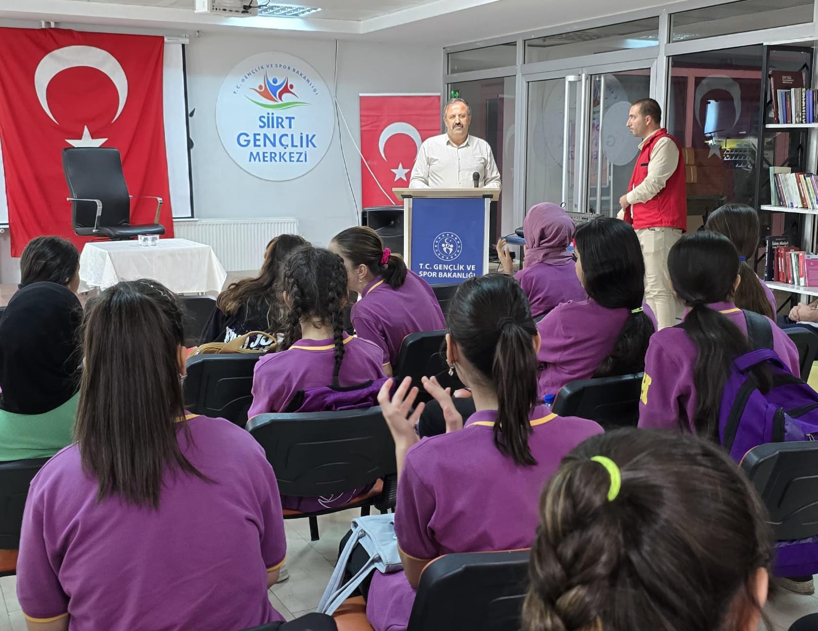 Gazi Burhan Yeyrek Gaziler Günü’nde Gençlerle Bir Araya Geldi