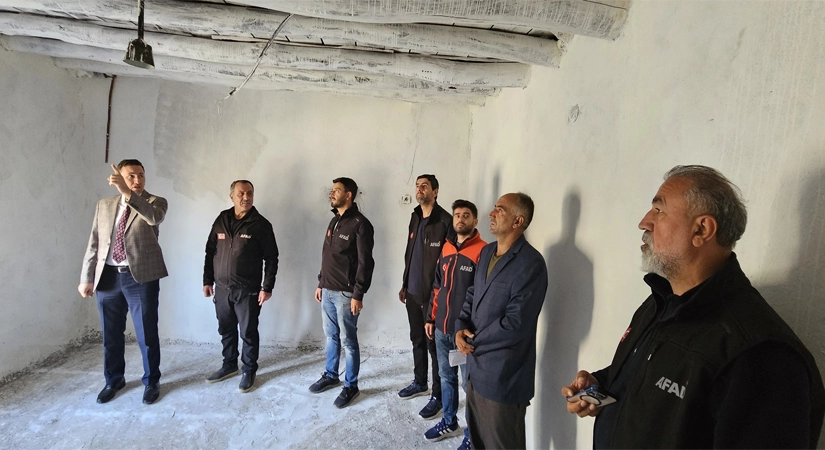 Siirt’te Evi Yanan Vatandaşa Devletten Yardım Eli