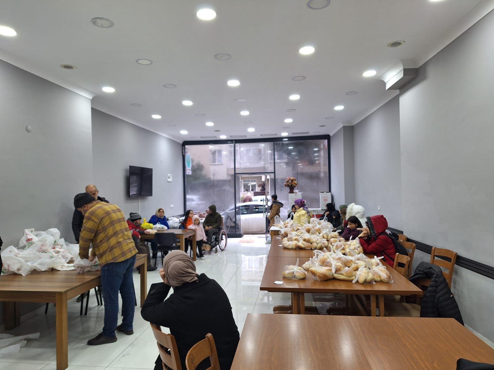 Yalova Siirt Vakfından 450 Kişiye İftar
