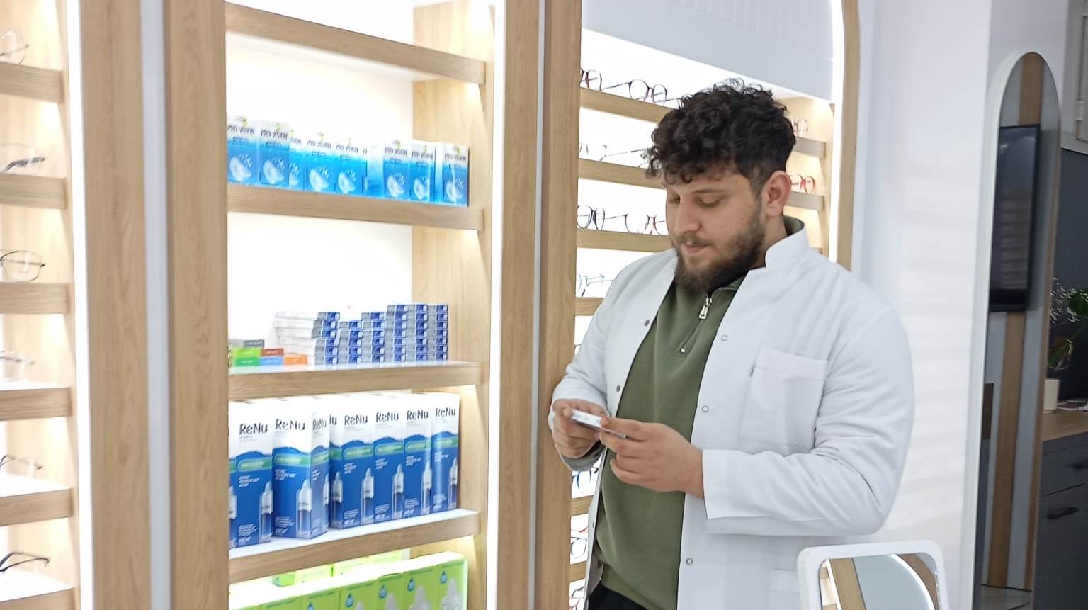 Uzmanlardan Yaz Aylarında UV Korumalı Gözlük Kullanımı Tavsiyesi