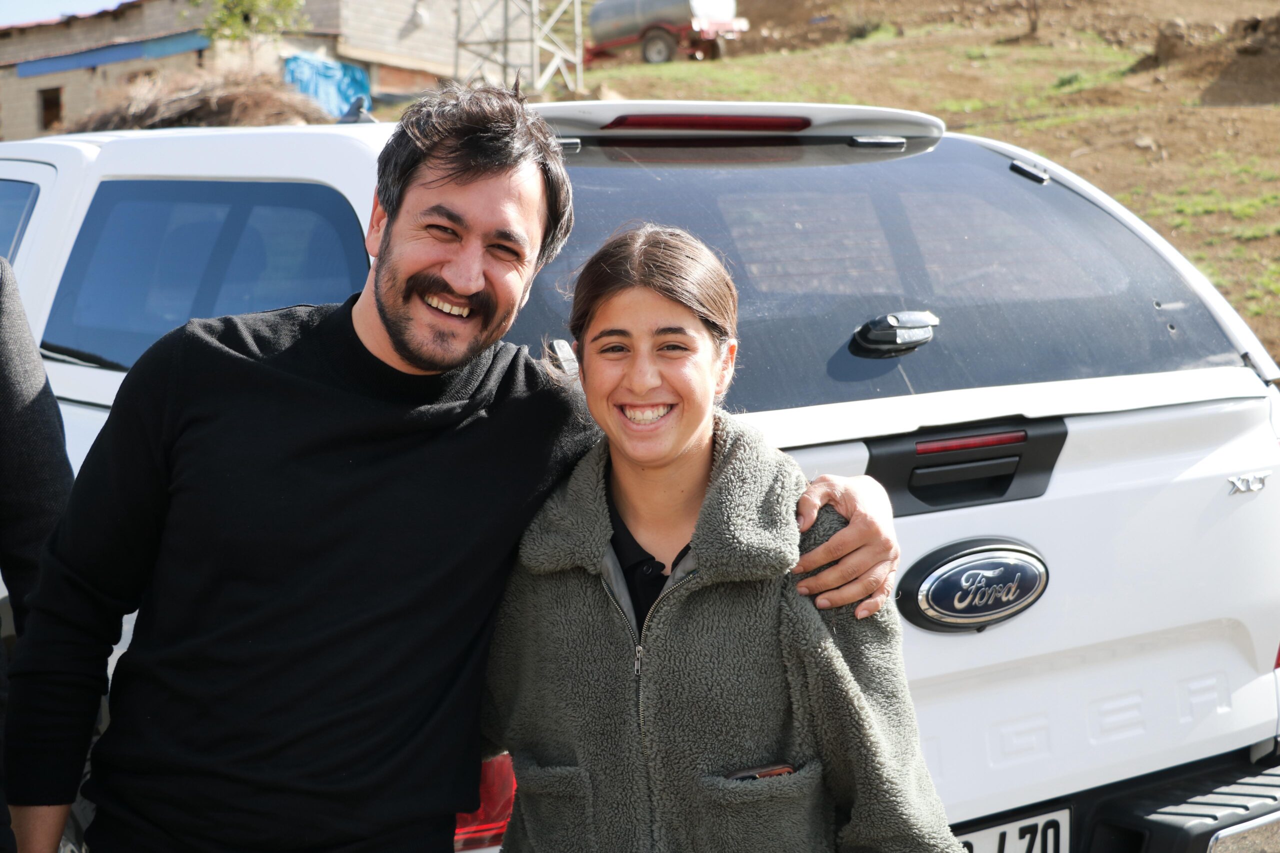 Şampiyon Sporcuya Anlamlı Ziyaret: İl Müdürü İsmail Çalgan’dan İrem Nur Anık’ın Ailesine Tebrik