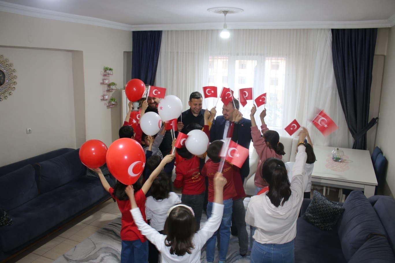 Aile Ve Sosyal Hizmetler İl Müdürlüğü, Minik Yüreklerin Sevincine Ortak Oldu