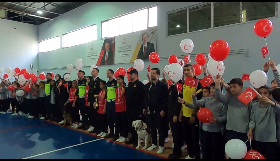 Siirt’te 23 Nisan Coşkusu! Öğrencilere İlham Veren “Rol Model” Buluşması!