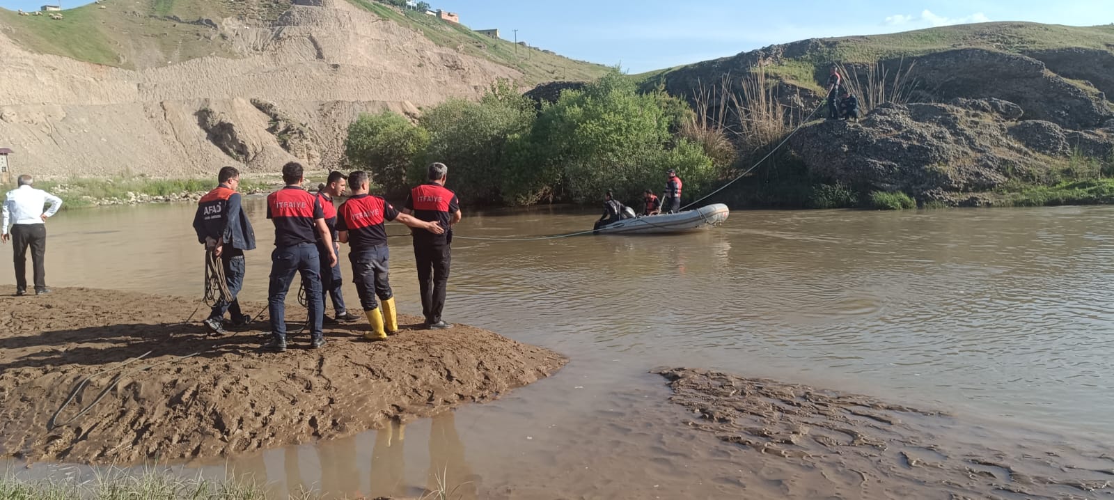 Siirt’te Kezer Çayı’nda Kaybolan 14 Yaşındaki Mustafa’nın Cansız Bedenine Ulaşıldı