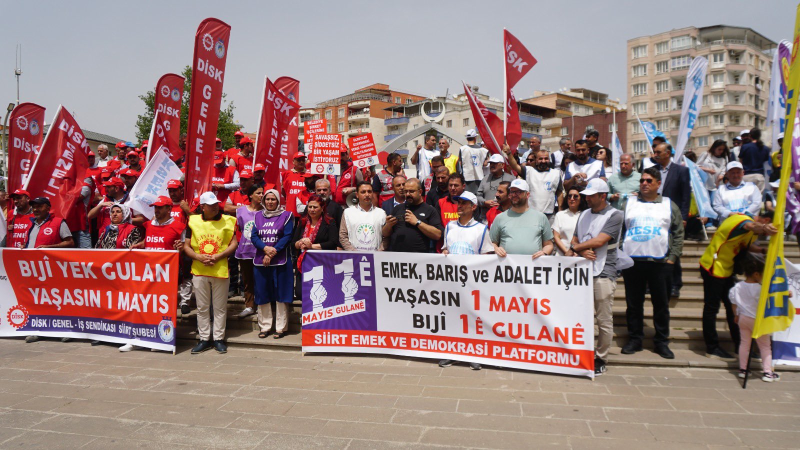 Siirt’te 1 Mayıs Emek ve Dayanışma Günü Kutlandı