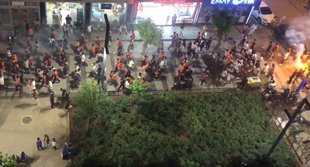 Galatasaray’ın şampiyonluğu Siirt’te kutlandı