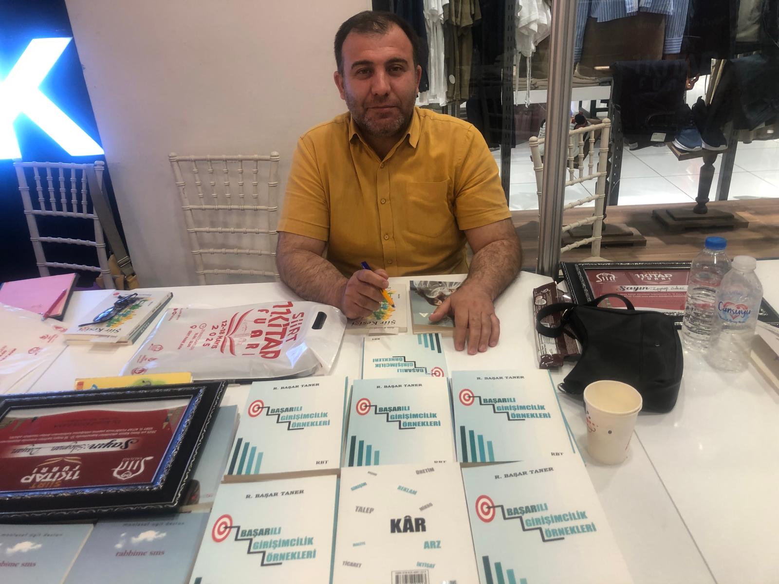 Hemşerimiz Taner Kitap Gelirini Gazze’ye Bağışladı