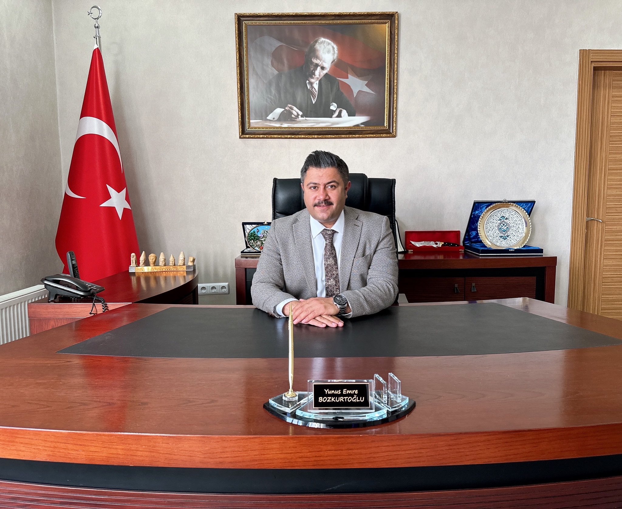 Yunus Emre Bozkurtoğlu, Siirt Vali Yardımcılığı Görevine Bugün İtibarıyla Başladı