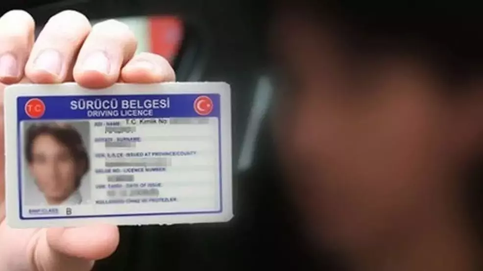 Ehliyet Yenileme Süresi Uzatıldı: Yenilemeyene 7.438 TL Ceza!