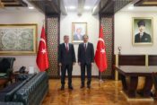 Vali Kızılkaya, İl Kültür ve Turizm Müdürü Mehmet Sabahattin Genç’i Makamında Kabul Etti
