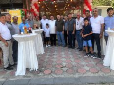 Ekinci Firması Modern Bir Kuruyemiş Dükkanı Açtı