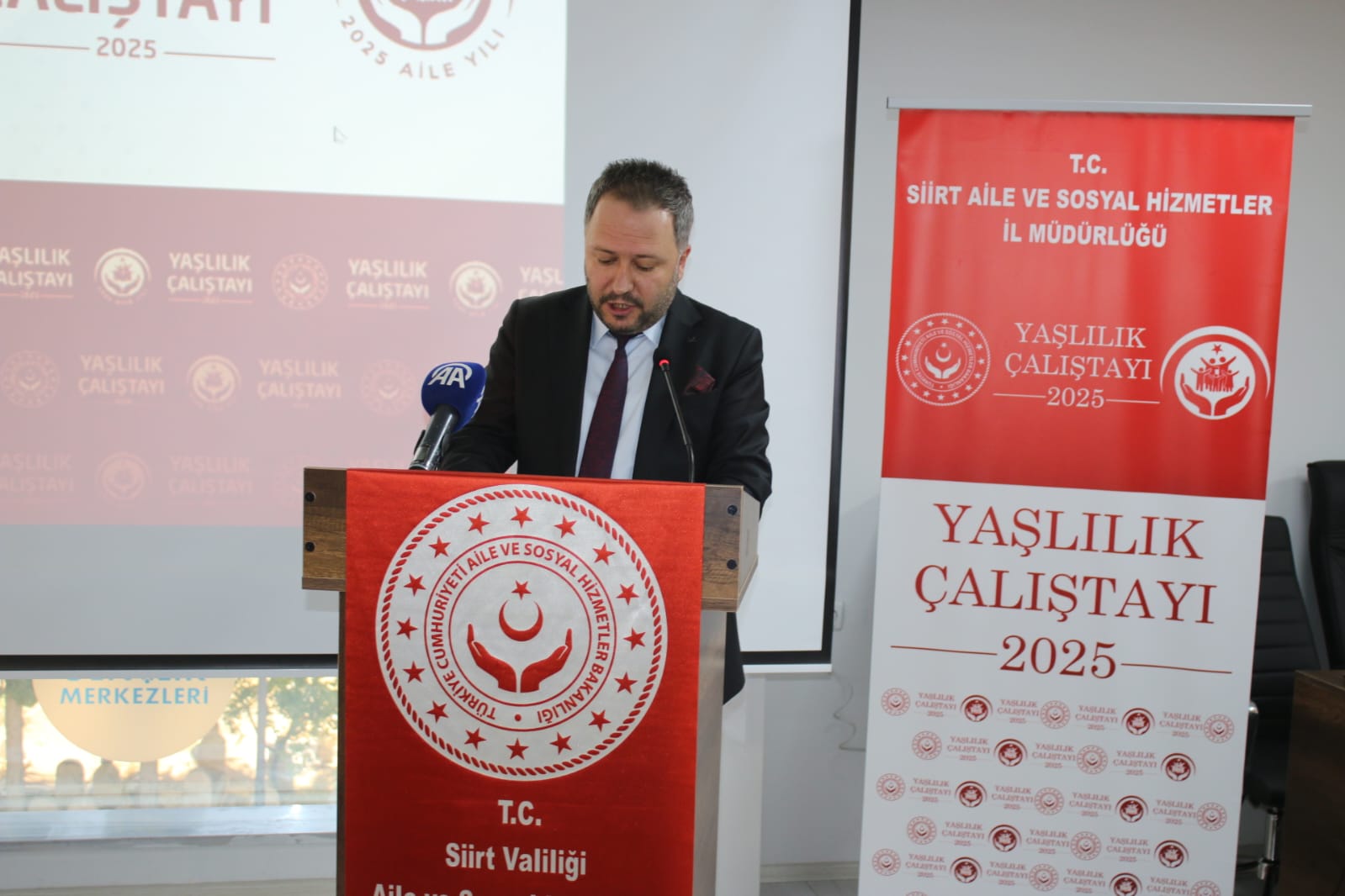 Siirt’te “2025 Yılı Yaşlılık Çalıştayı” Gerçekleştirildi