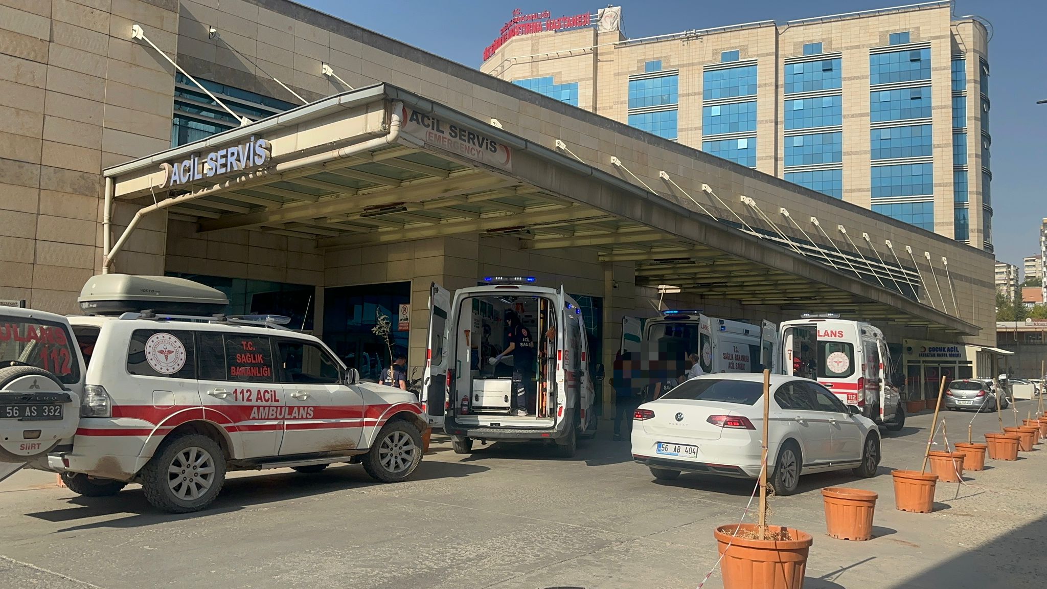 Siirt’in Eruh İlçesinde Araç Şarampole Yuvarlandı! 2’si Ağır, 7 Yaralı