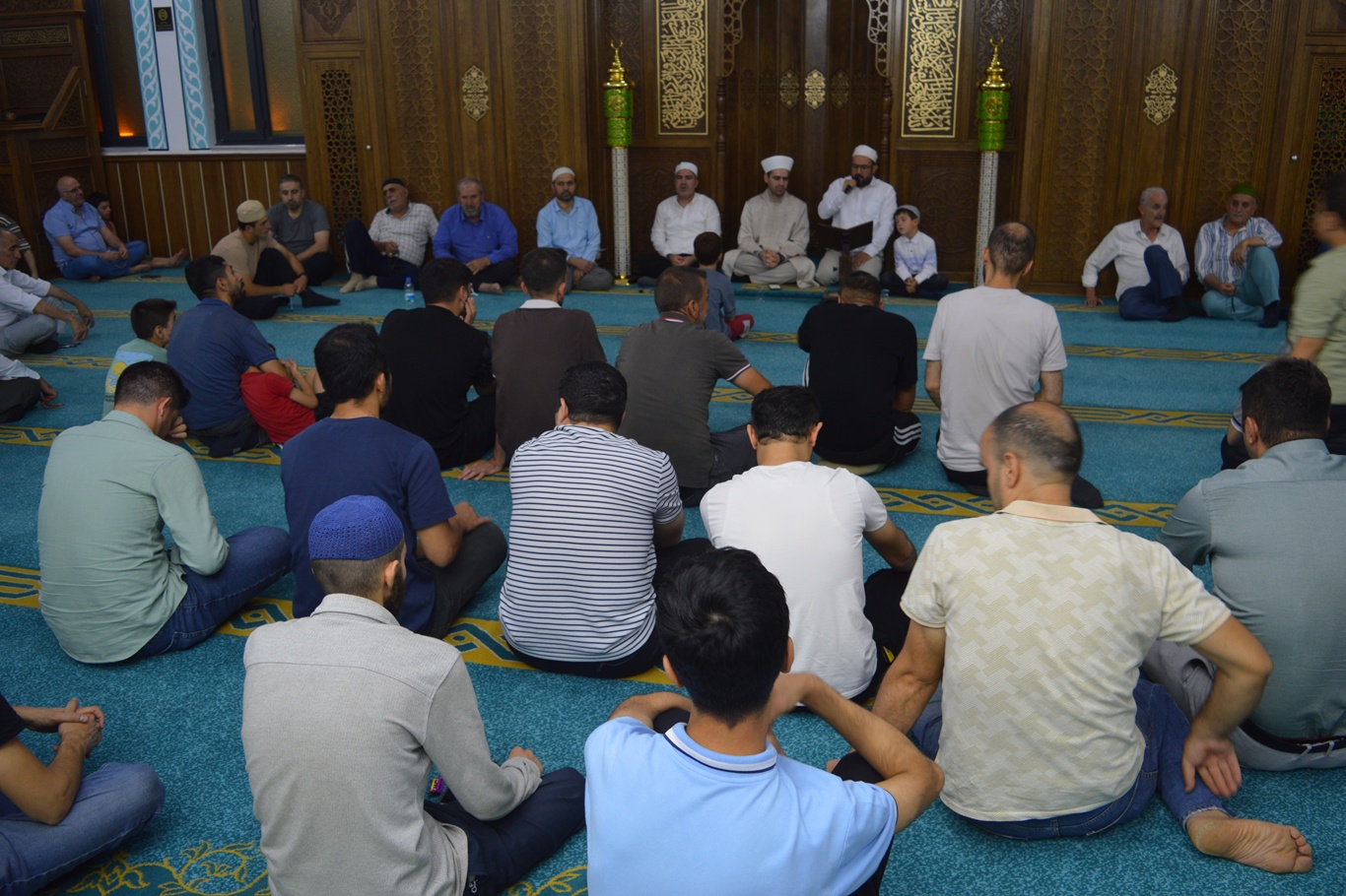 Mevlid Kandili’nde Gazze için dualar yükseldi