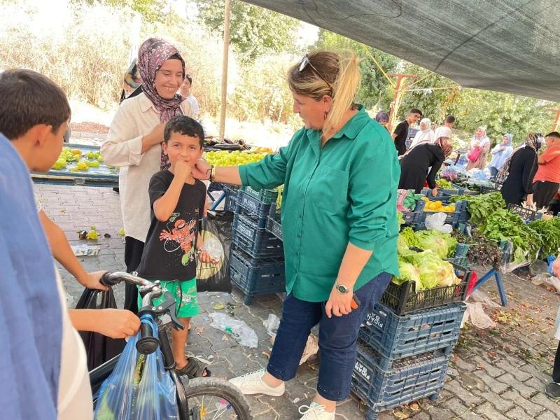 Kurtalan Belediyesi Eşbaşkanı Aktin, Pazarcı Esnafıyla Buluştu