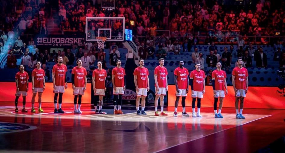 Yaşattığınız gurur yeter! A Milli Basketbol Takımımız Avrupa ikincisi