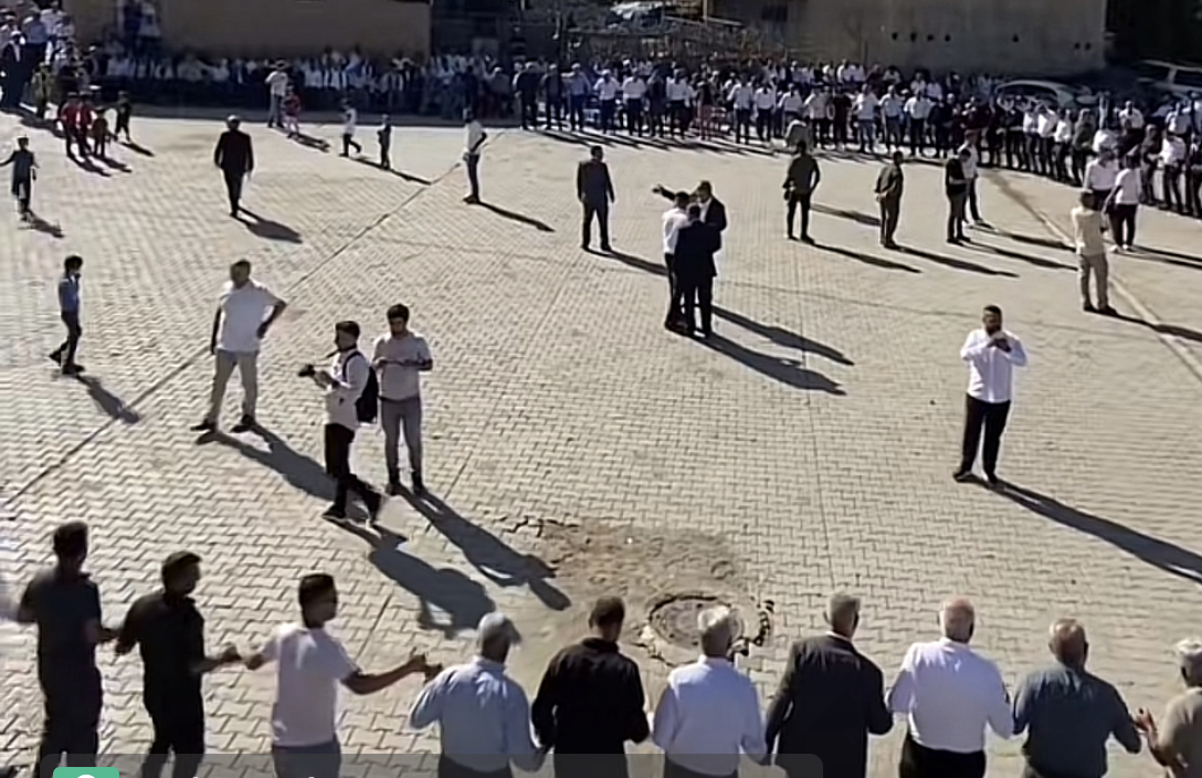 İl Genel Meclis Başkanı Cangir Bayram’ın Yeğeninin Düğününe Binlerce Kişi Katıldı