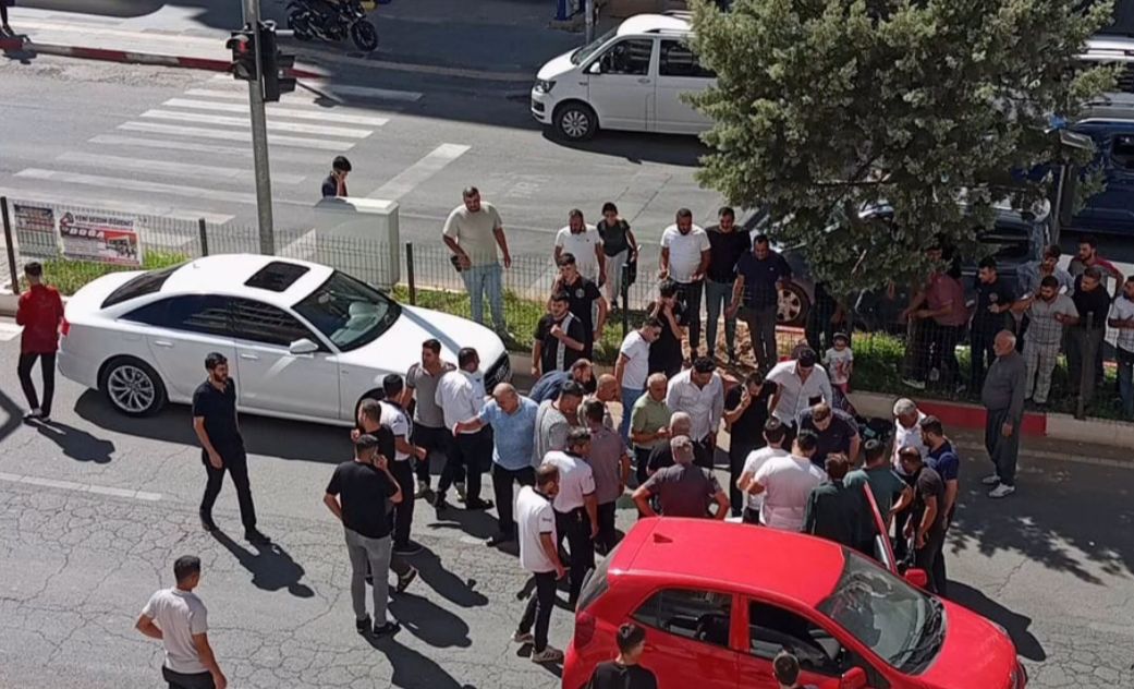 Siirt’te Anne ve 11 Yaşındaki Çocuğuna Otomobil Çarptı!