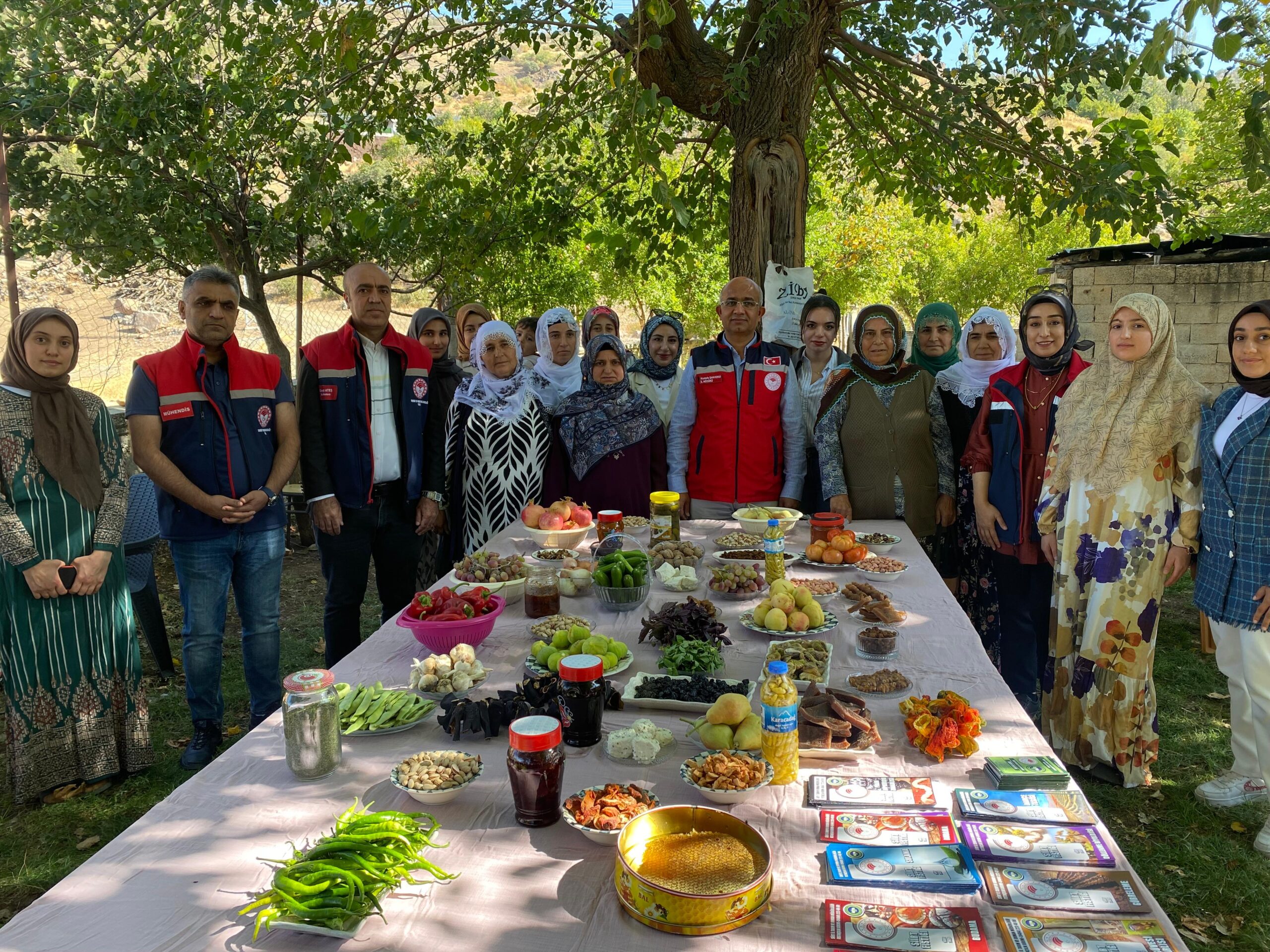 İl Müdürü Mustafa Şanverdi Üreten Kadınlarla Bir Araya Geldi