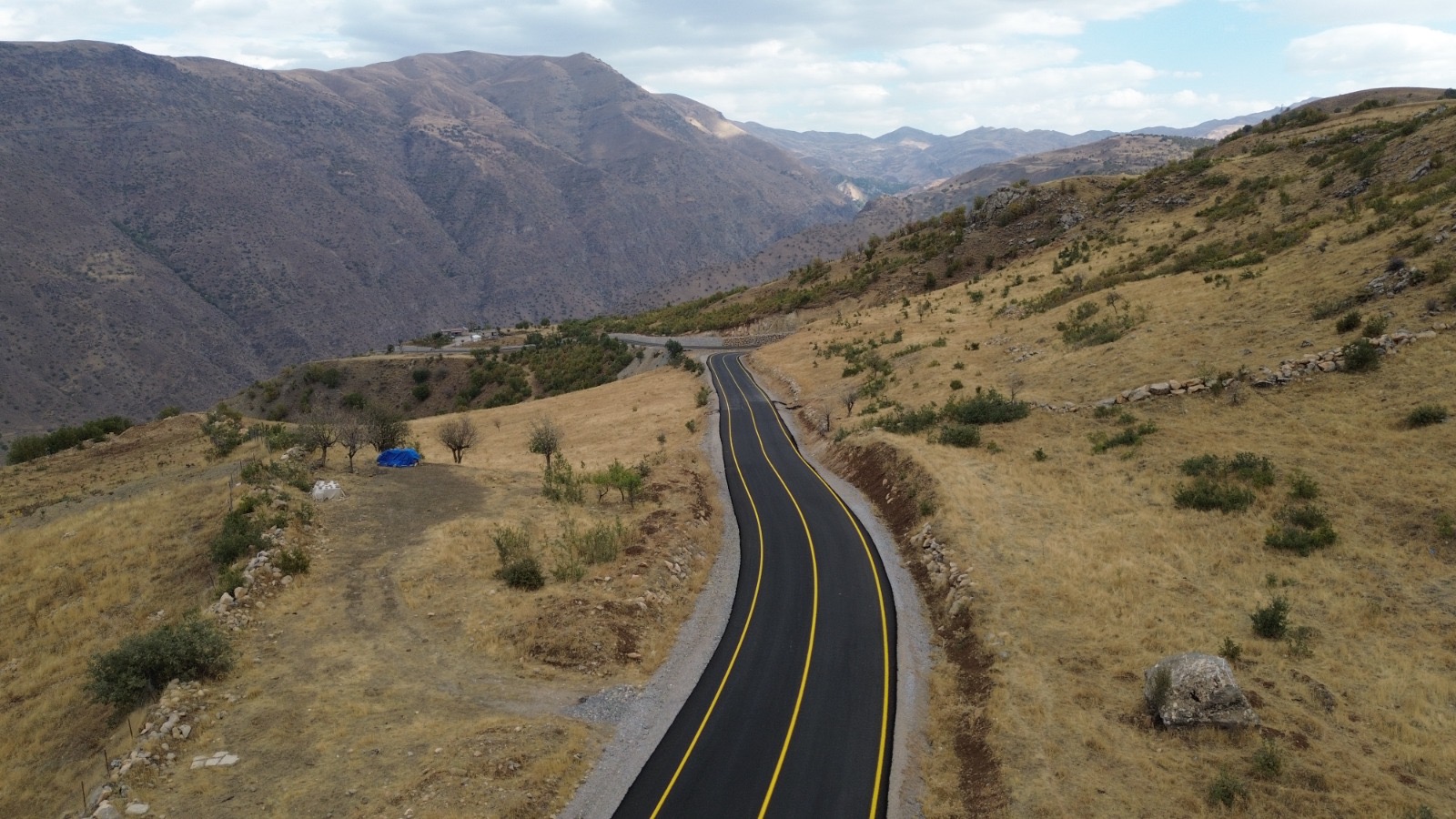 Pervari Kırsalında Ulaşım Ağı Güçleniyor