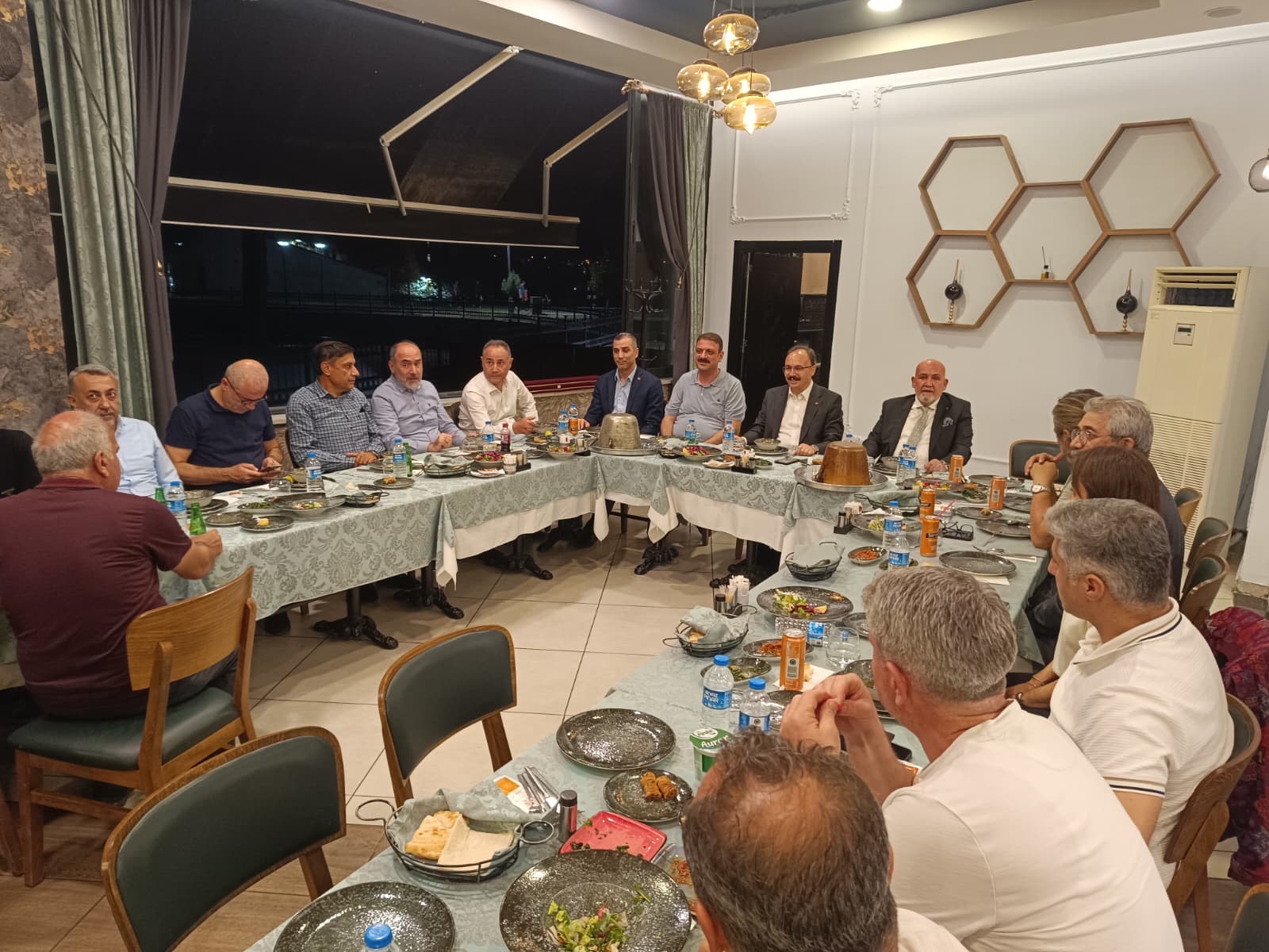 Ertekin’in Ev Sahipliğinde Vakıflar Heyetinden Siirt Ziyareti