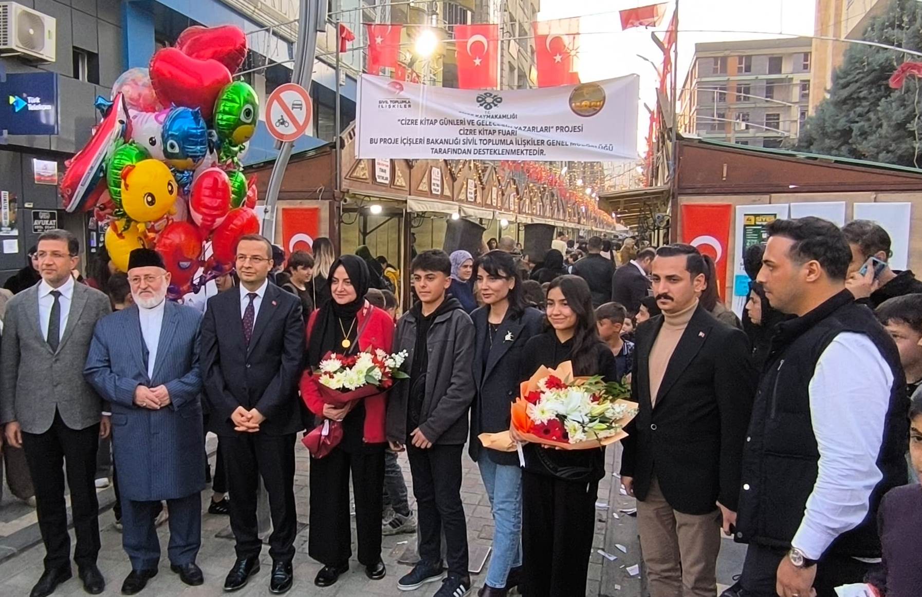 Cizre’de Kültür Şöleni! Kitap Fuarı ve Cezeri Sempozyumu Büyük İlgi Görüyor