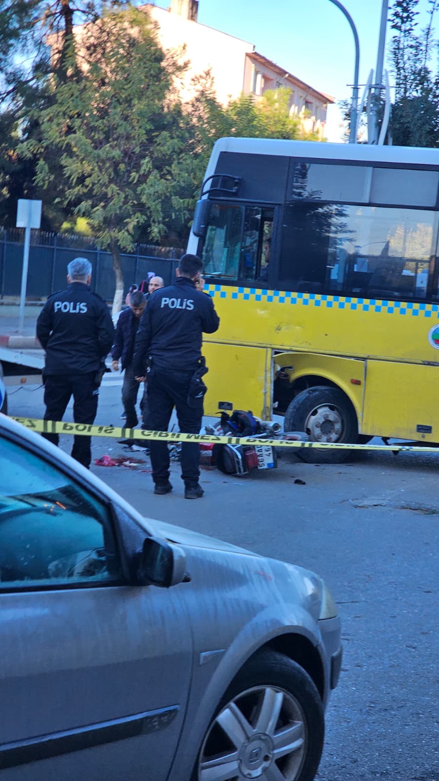 Siirt’te Şehir İçi Otobüs Motosikletli İki Kardeşe Çarptı! Biri Hayatını Kaybetti, Diğeri Yoğun Bakımda