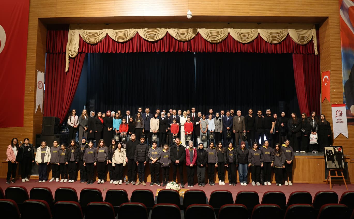 Sirt’te 24 Kasım Öğretmenler Günü Coşkuyla Kutlandı