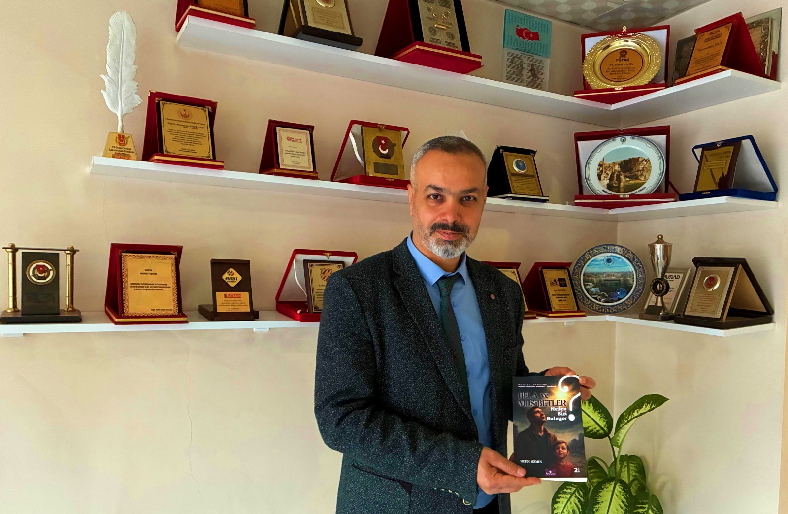 Yazar Özmen’in “Bela ve Musibetler Neden Bizi Buluyor” Kitabı Çıktı