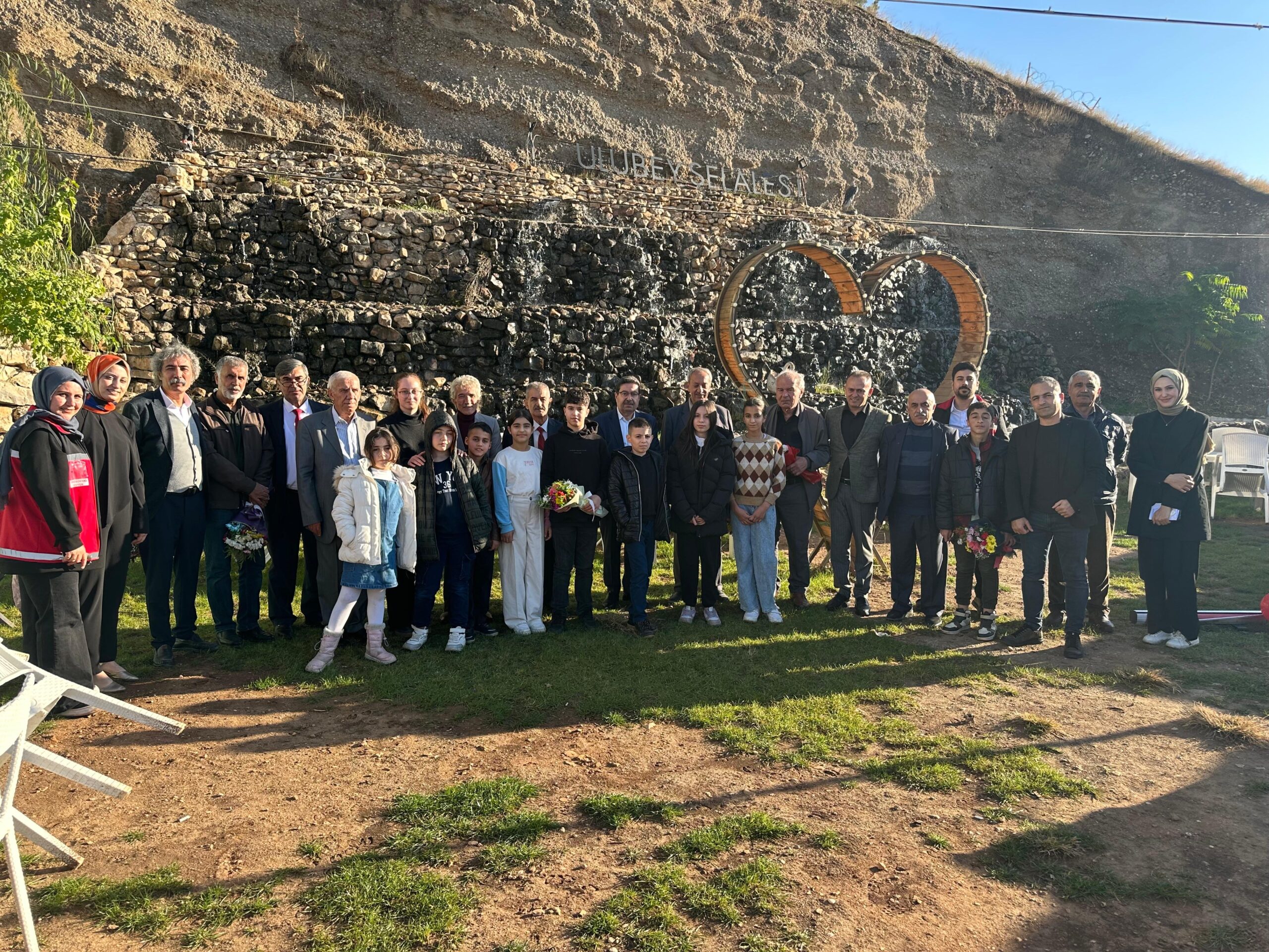 Aile Sosyal Hizmetlerden Emekli Öğretmenlere Jest