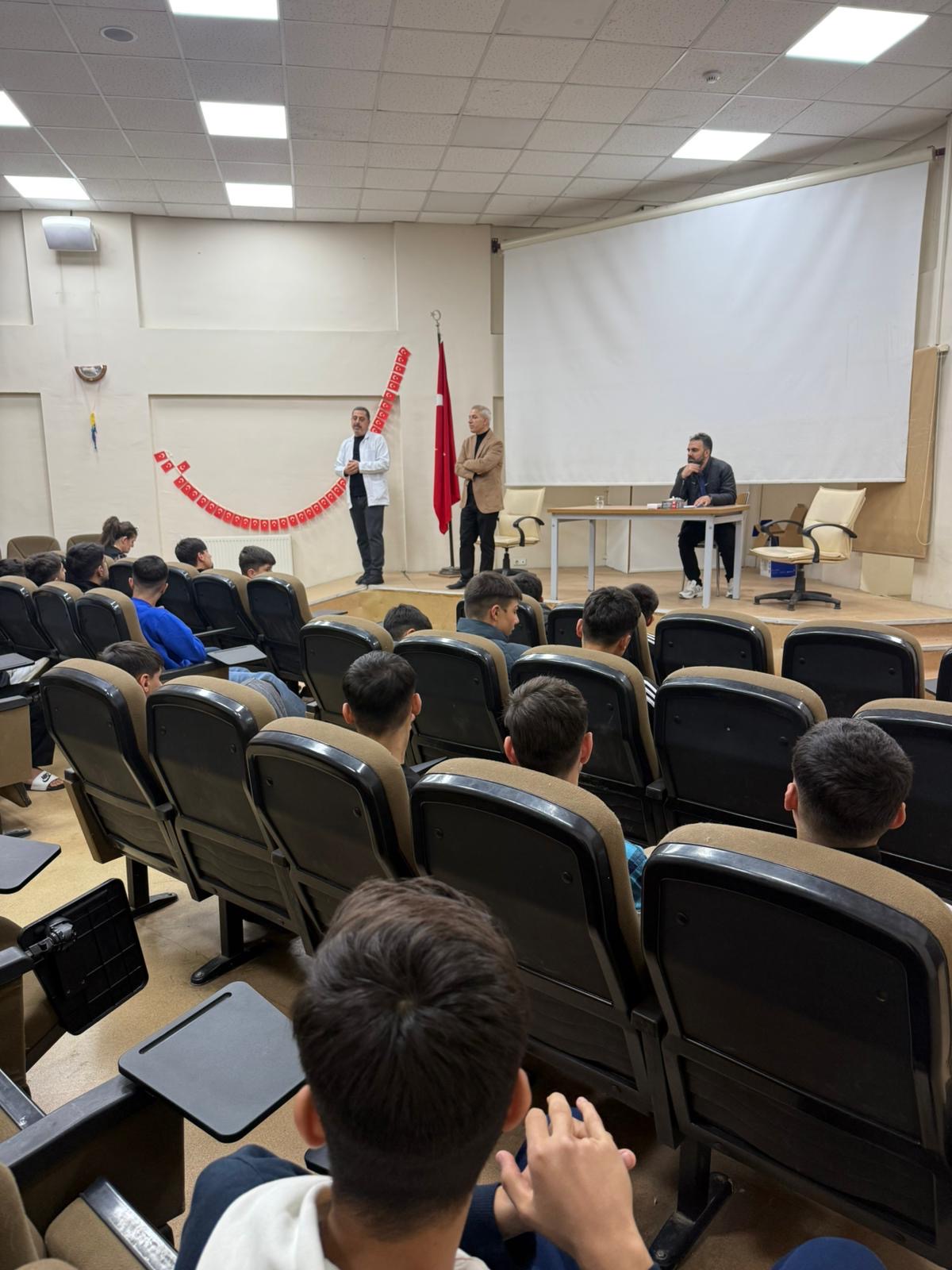 Sevgi Evlerinde Kalan Çocuklara Diş Taraması