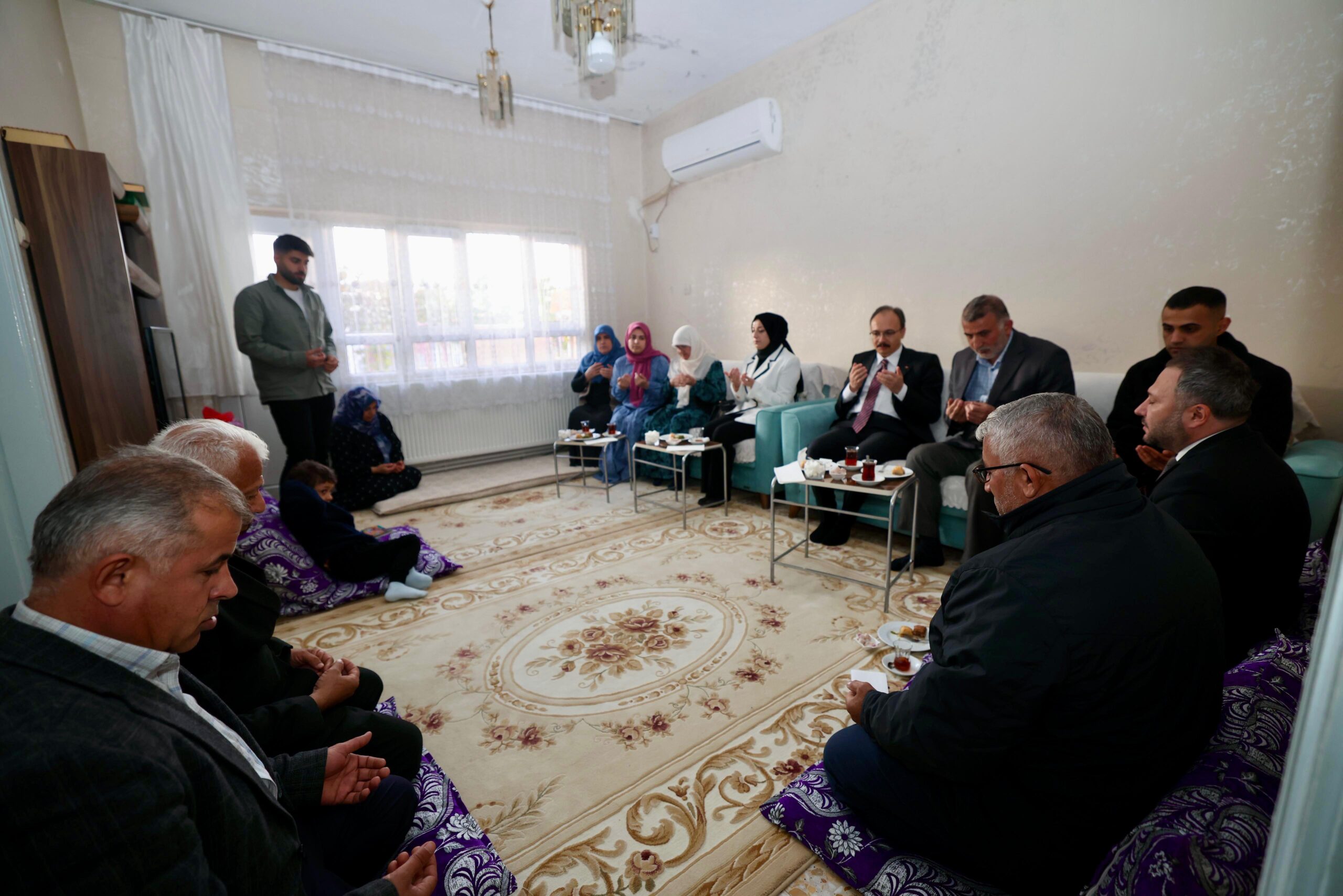 Vali Kızılkaya, Şehit Zorlu Ailesine Taziye Ziyaretinde Bulundu