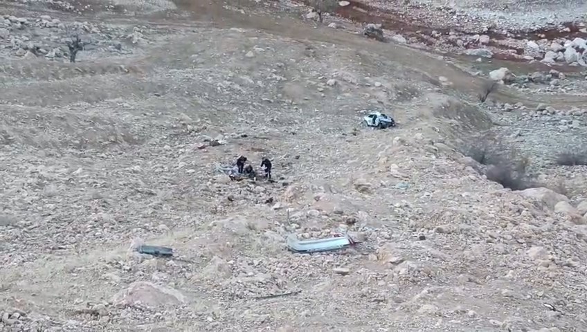 Siirt’te Araç Şarampole Yuvarlandı: 1’i Ağır 4 Yaralı