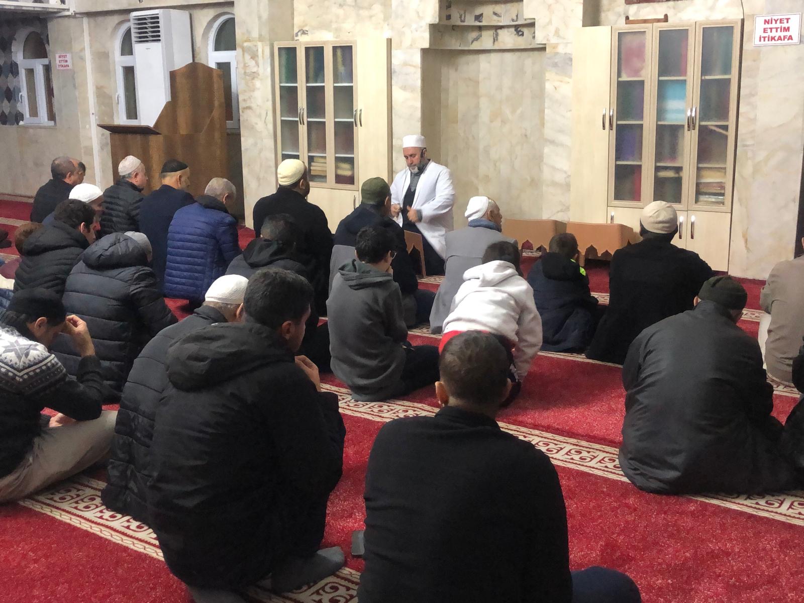 Sabah Namazı Buluşmasında Yağmur Duası