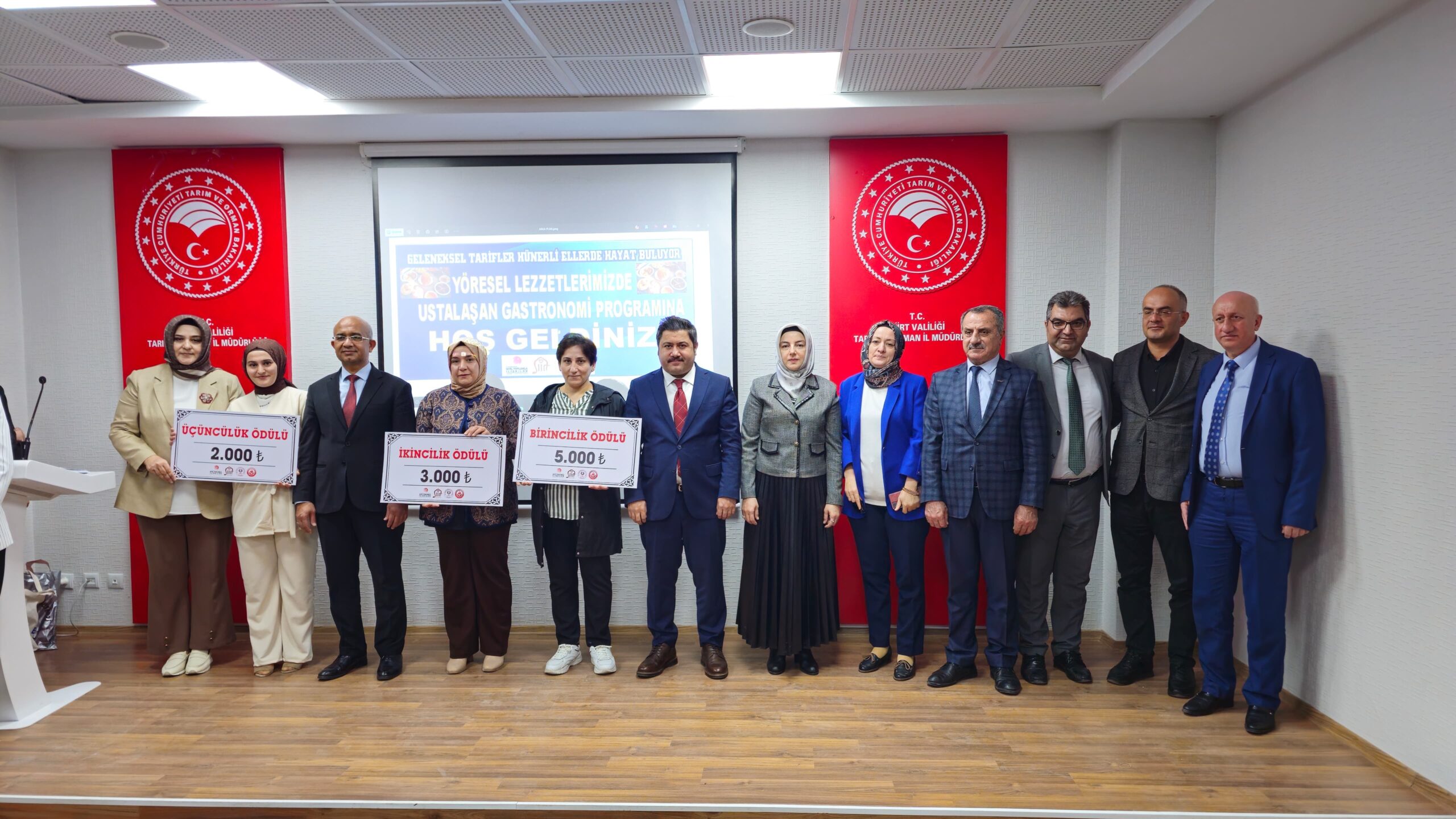 “Geleneksel Tarifler Hünerli Ellerde Hayat Buluyor” Projesi Sona Erdi, Usta Aşçılar Yetişti