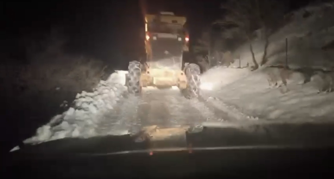 Şirvan Daltepe Köyü’nde Fenalaşan Hasta Karla Mücadele Ekipleri Tarafından Kurtarıldı