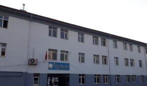 Durumları Merak Ediliyordu, İki Okul Yıktırılıyor