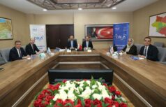 DİKA Olağan Yönetim Kurulu Toplantısı Dönem Başkanı Vali Kızılkaya Başkanlığında Yapıldı