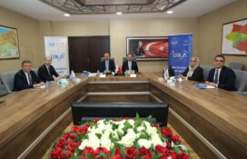 DİKA Olağan Yönetim Kurulu Toplantısı Dönem Başkanı Vali Kızılkaya Başkanlığında Yapıldı