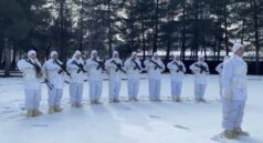 75 Yaşındaki Teyzeden Jandarmaya Anlamlı Destek: 400 Örme Bere Teslim Edildi